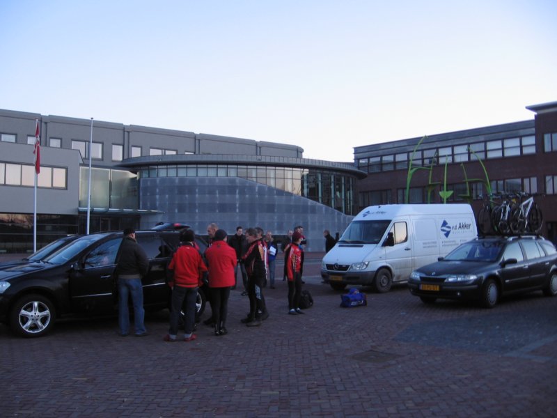 atbdag1422009002.jpg