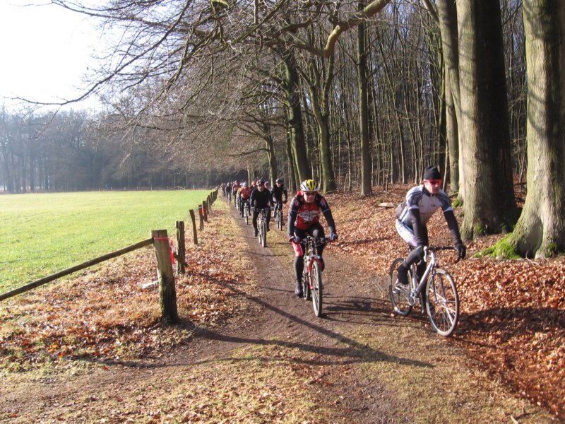 atbdag1422009022.jpg
